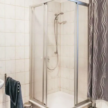 Apartman Seven Bedroom In